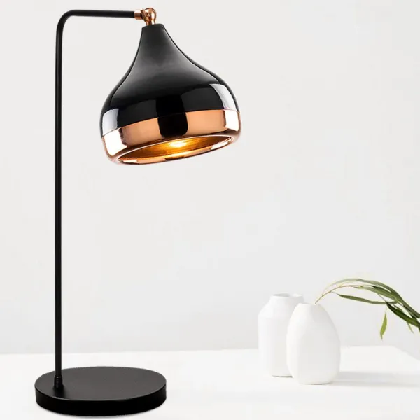 Yıldo Lampe de table | CORPS EN MÉTAL | Noir, Cuivre