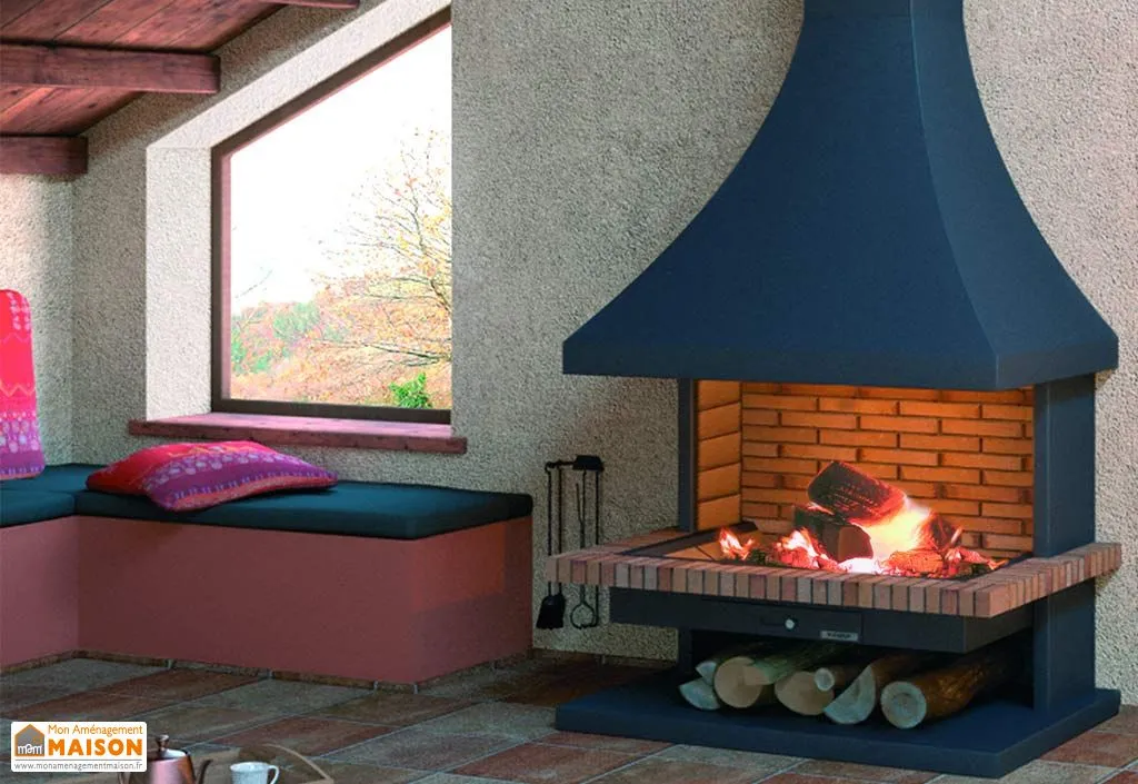 Cheminée Frontale sans Porte avec Base et Foyer Réfractaire CH32