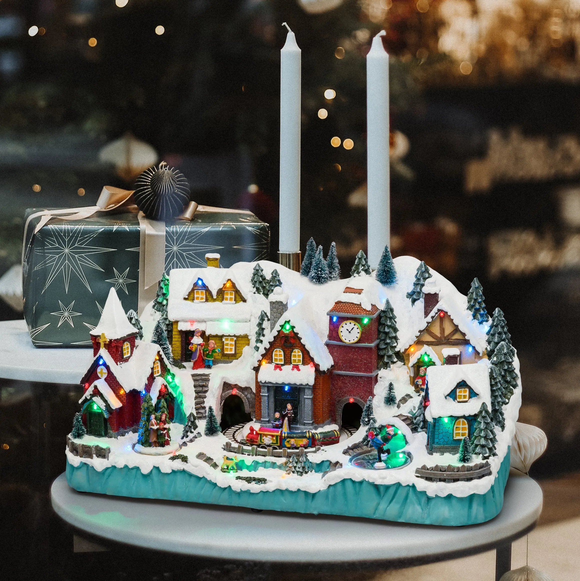 Lots Snowy Christmas Village H 28 Cm D 52 Cm Skaters and Rotating Tree