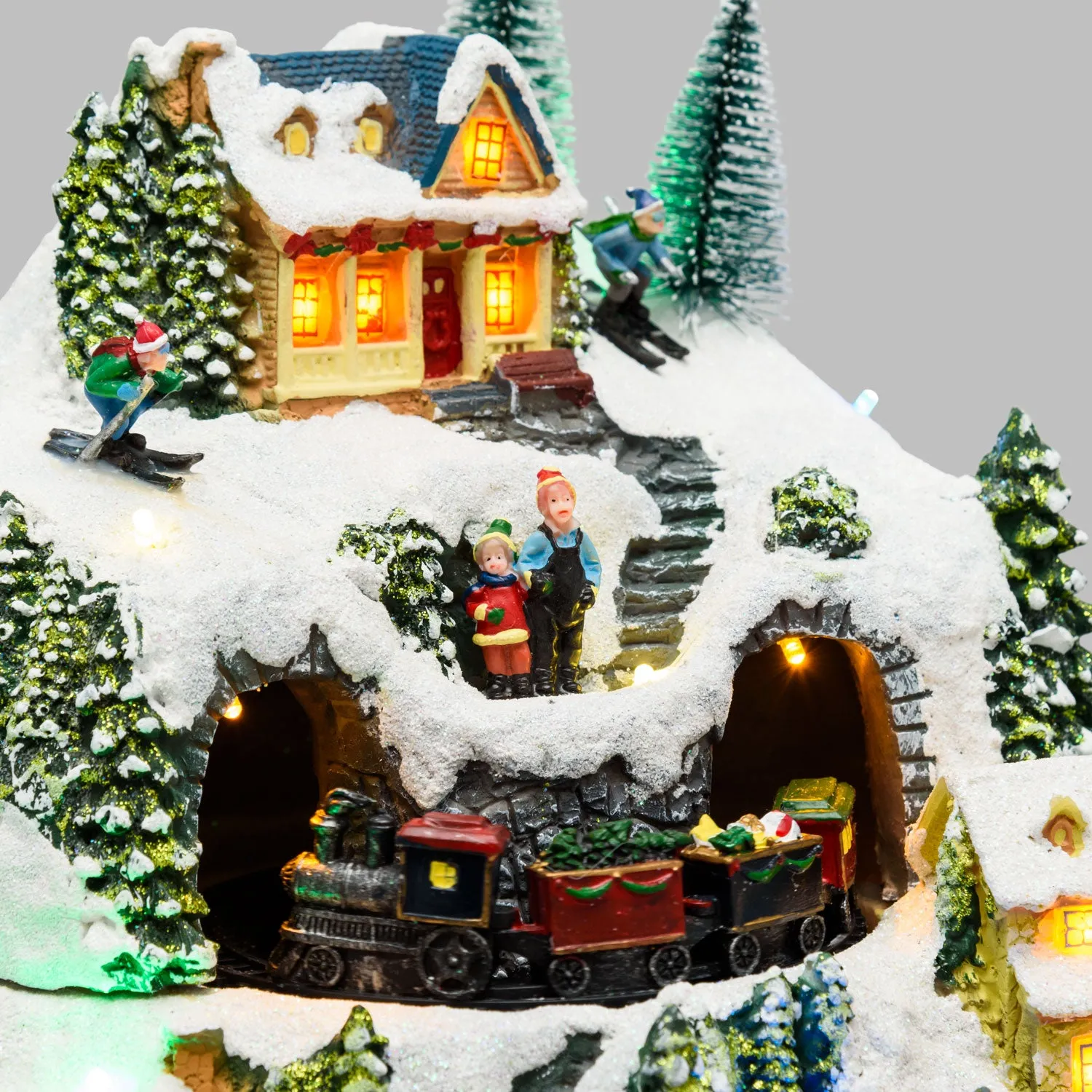 Lotti Christmas Village Snowy Landscape Led H 31 Cm 28.5 x 29.5 Cm Mus