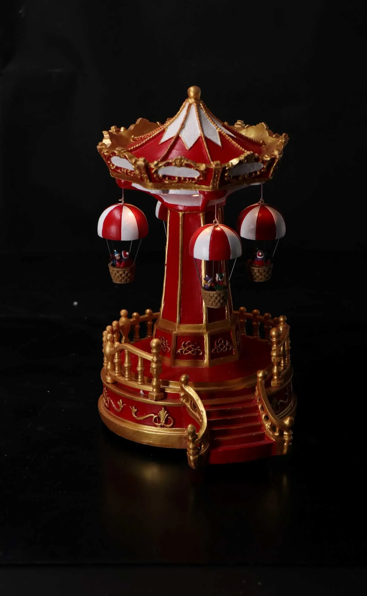 Italian Gift Christmas Carousel with 12 LEDs 22 x 18 cm H 30 cm Multic