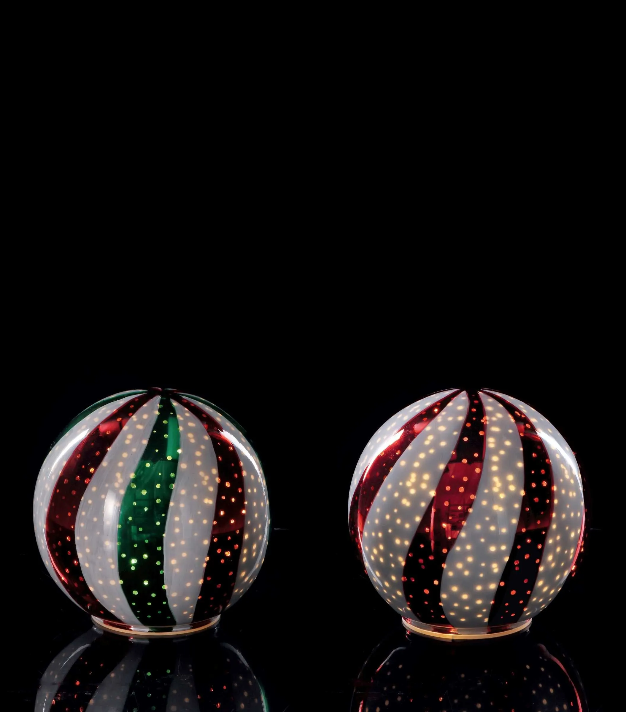 Italian Gift Christmas Glass Ball Ass. with Led 15 Cm White Red Green