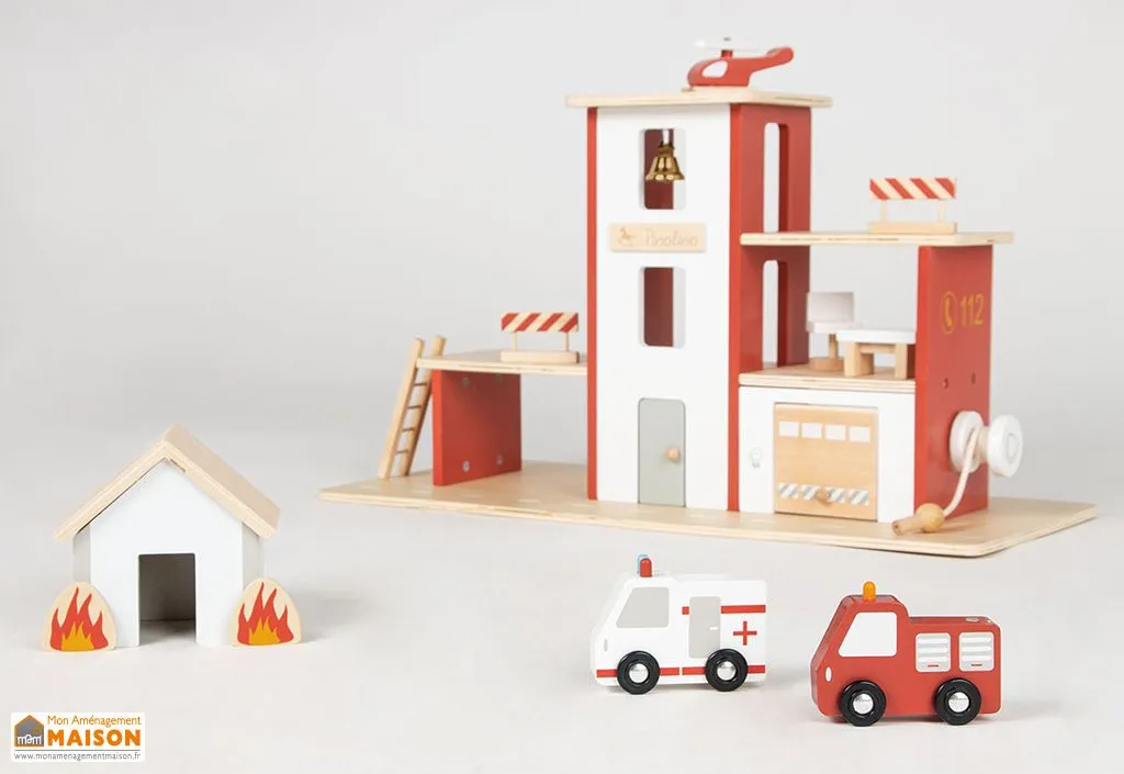 Caserne de pompiers pour enfant en bois avec accessoires - 55 x 25 x 32 cm
