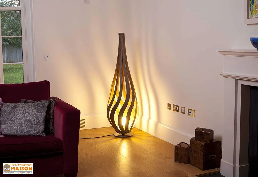 Lampadaire Design en Bois Tulipe