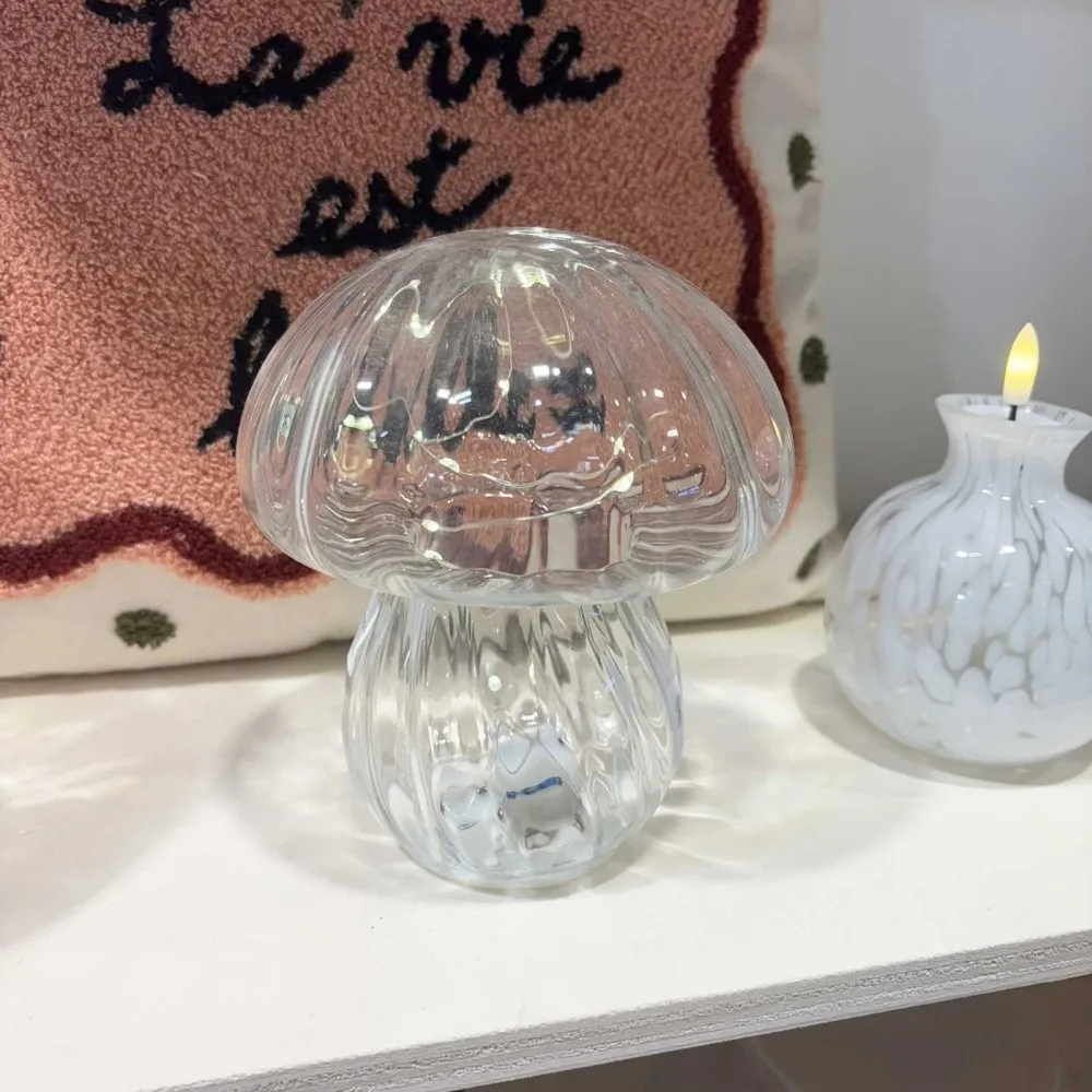 Lampe décorative champi verre strié transparent LED à piles