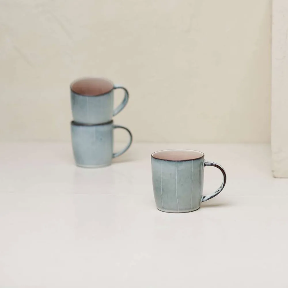 Mug ou tasse à thé en céramique Emaillée gris - rose poudré