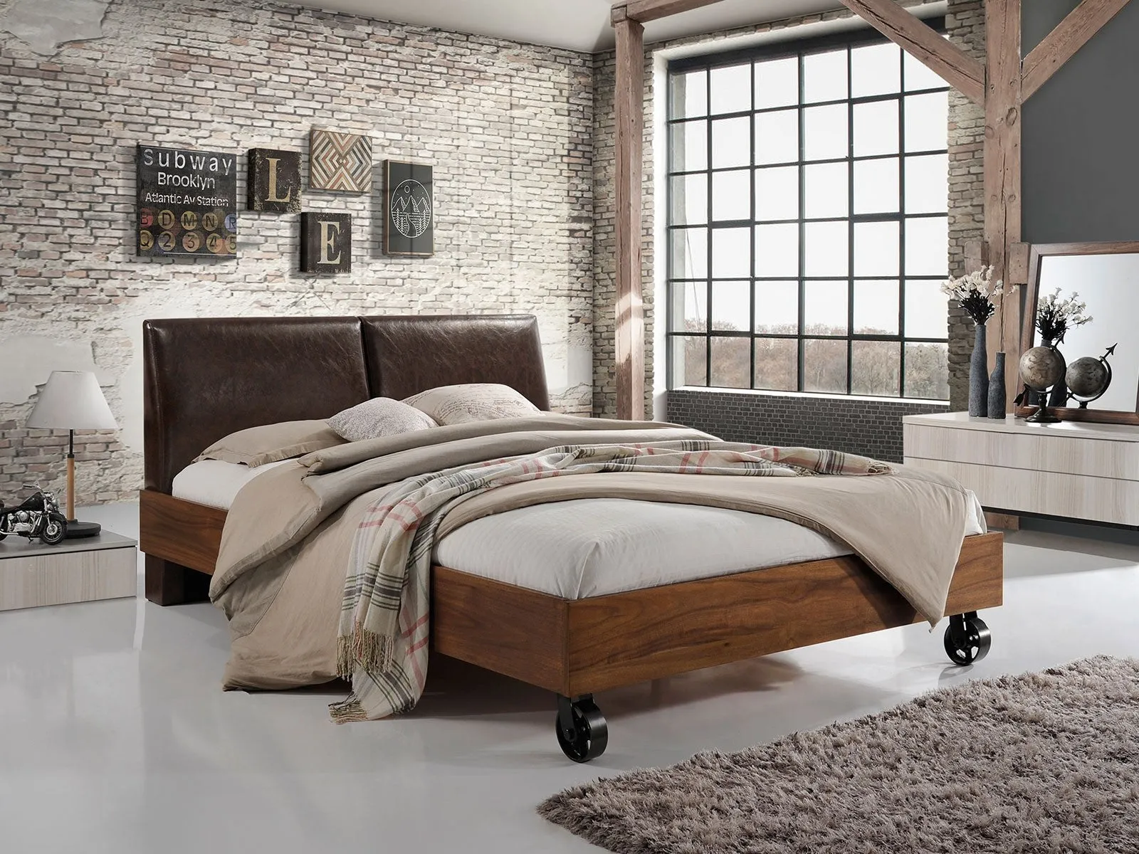 Cadar Lotte en bois marron