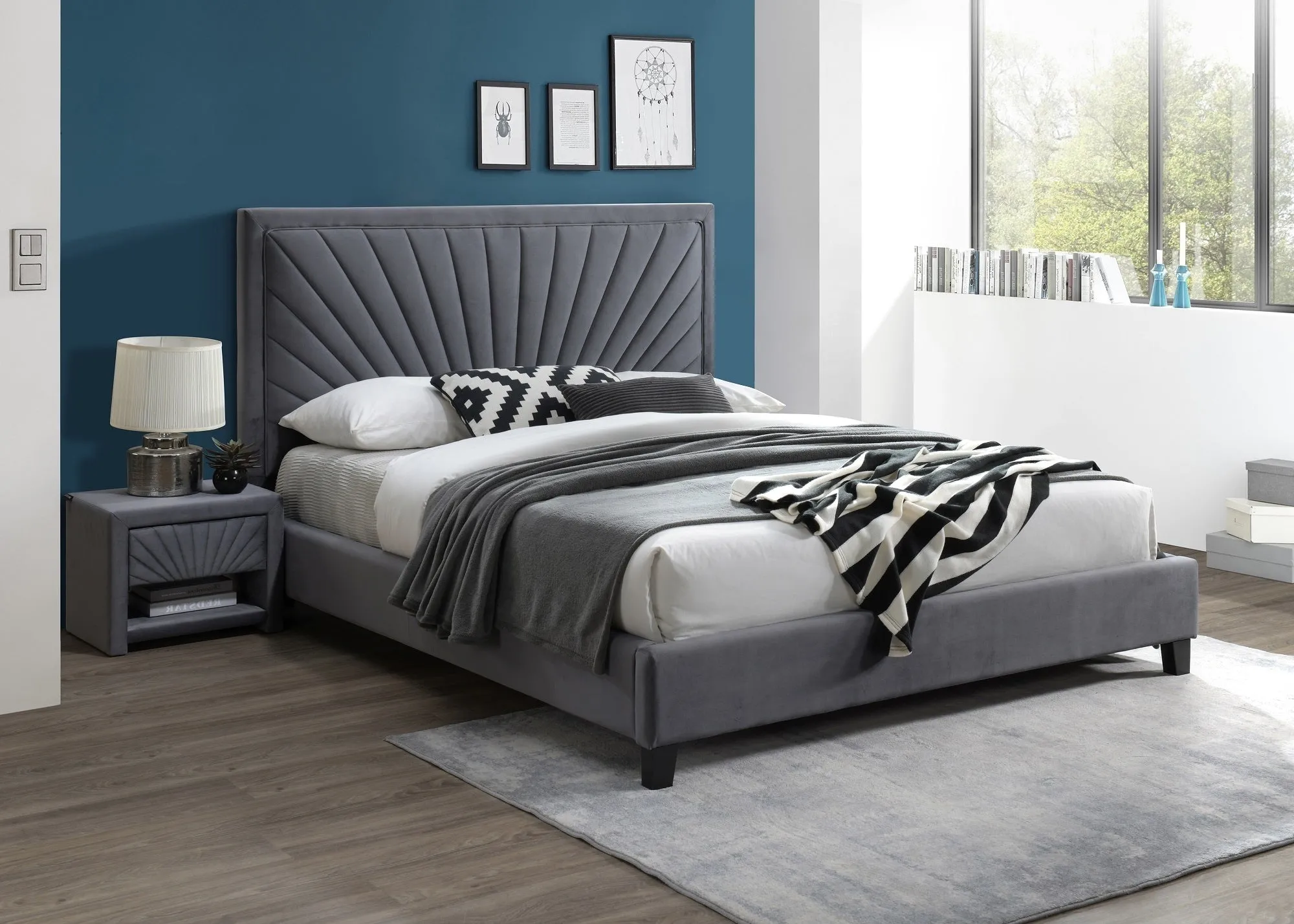 Lit tapissé de tissu Adrian, Velours Gris-200 x 180 cm