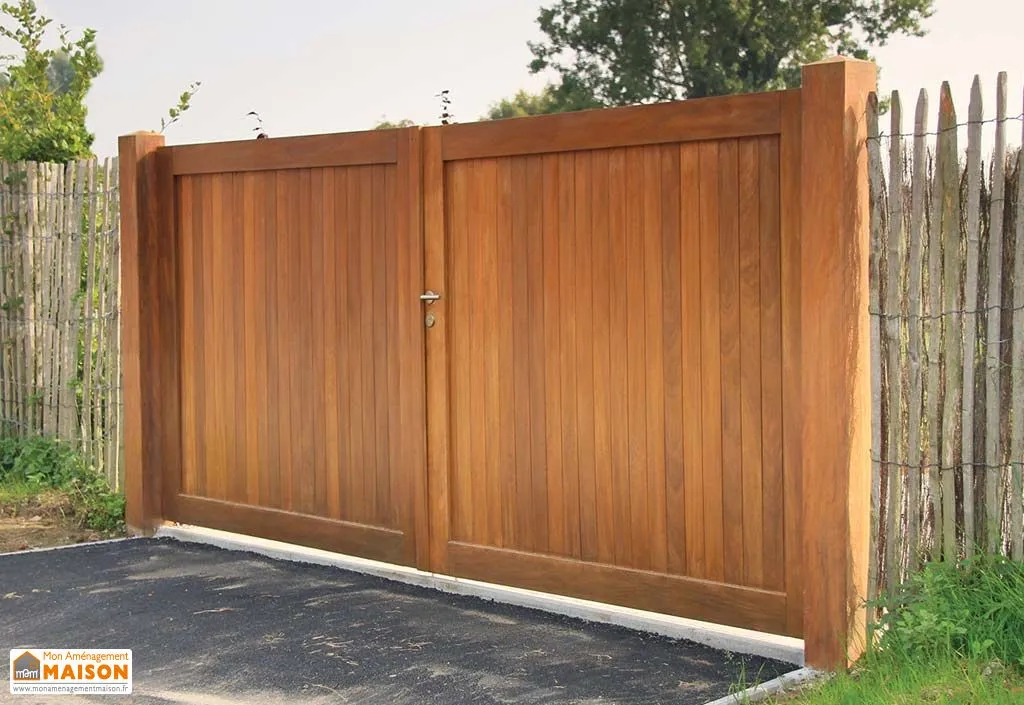 Portail Double Battant en Padouk Oxford – 300 x 180 cm