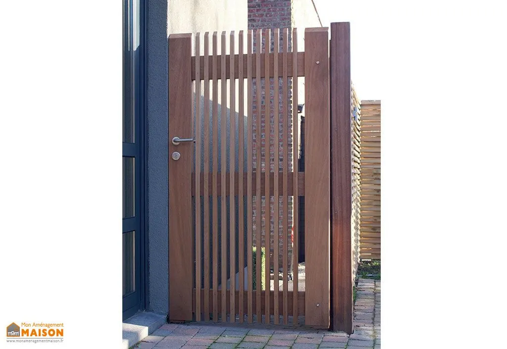 Portail Simple Battant en Iroko Prado – 100 x 180 cm