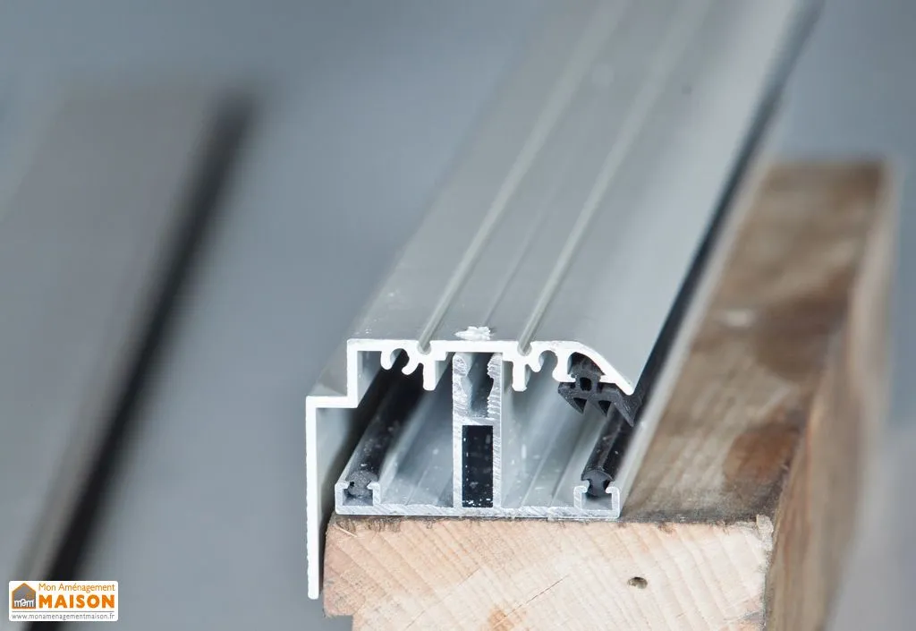 Profil T de rive + capot pour polycarbonate 32 mm - Blanc sur mesure