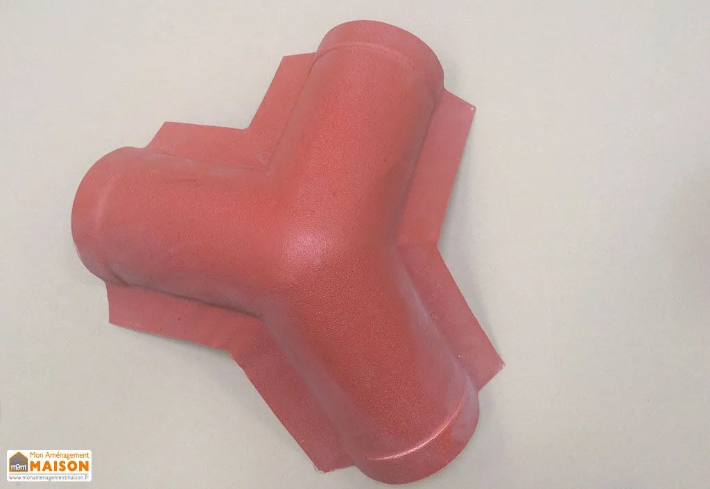 Raccord Faîtage-Arêtier pour Plaque PVC Imitation Tuile (Pls Coloris)