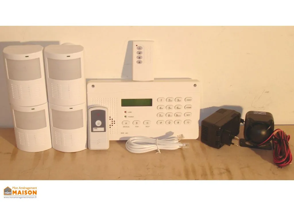 Système d’alarme sans fil : 4 détecteurs de mouvement + unité centrale