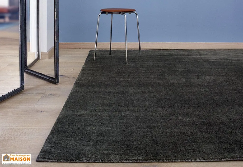 Tapis en Laine de Nouvelle-Zélande Earth Charbon (5 tailles)