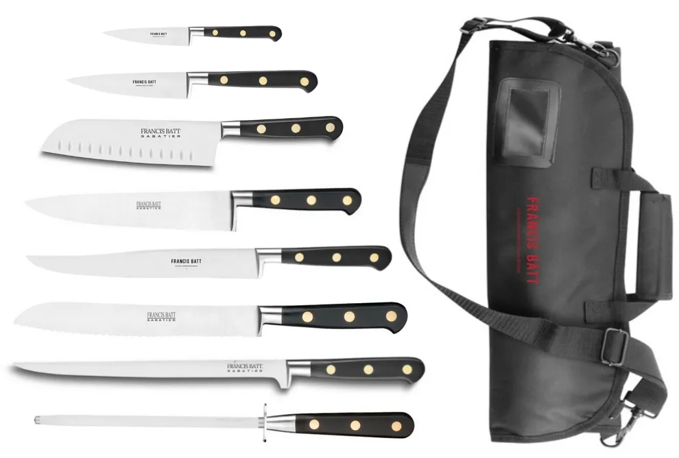 Set de 8 couteaux forgés noirs rivets laiton avec mallette de 12 places